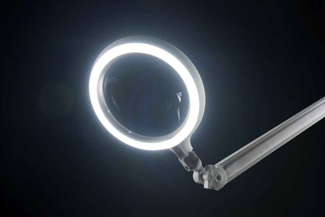 LOUPE (LED) OMEGA 7 – Image 4